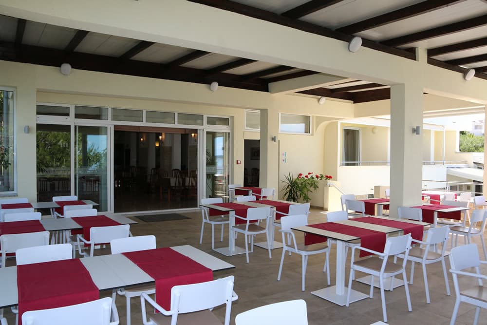 Terasa restorana uz more